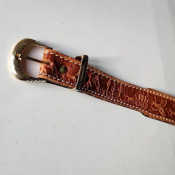 Vintage Tooled Genuine Leather Belt - Picture 4 of 7